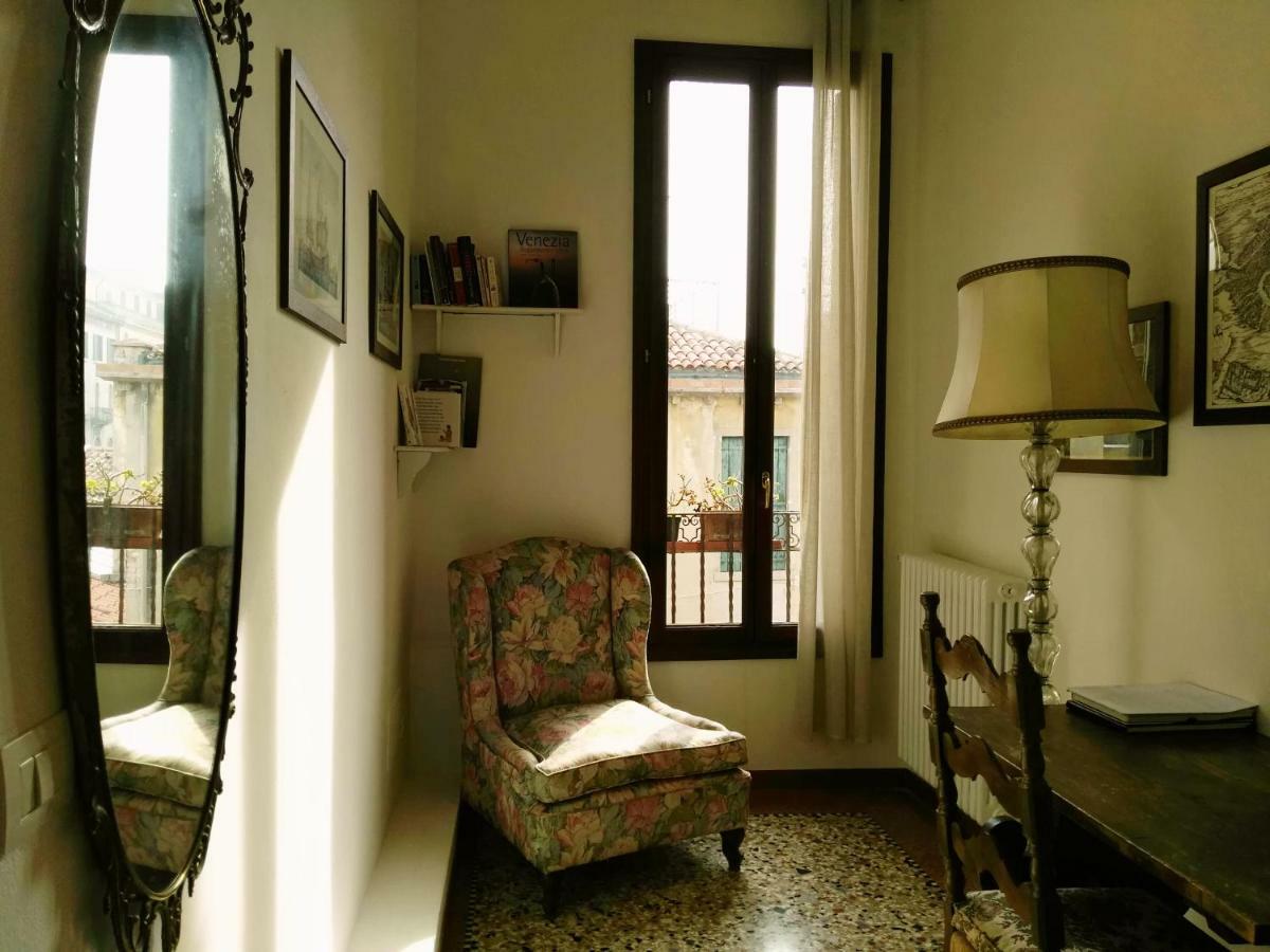 Ponte San Lorenzo Apartment ヴェネツィア エクステリア 写真